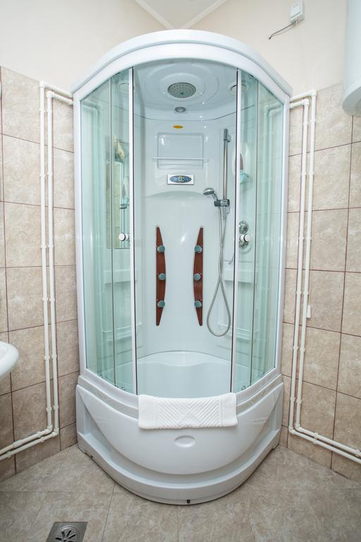 Sin-Kom Hotel Garni Пирот Экстерьер фото