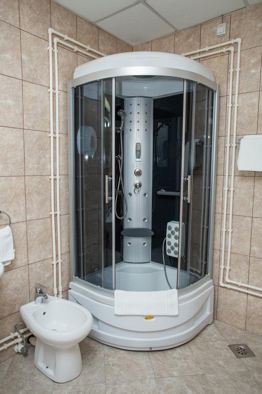 Sin-Kom Hotel Garni Пирот Экстерьер фото
